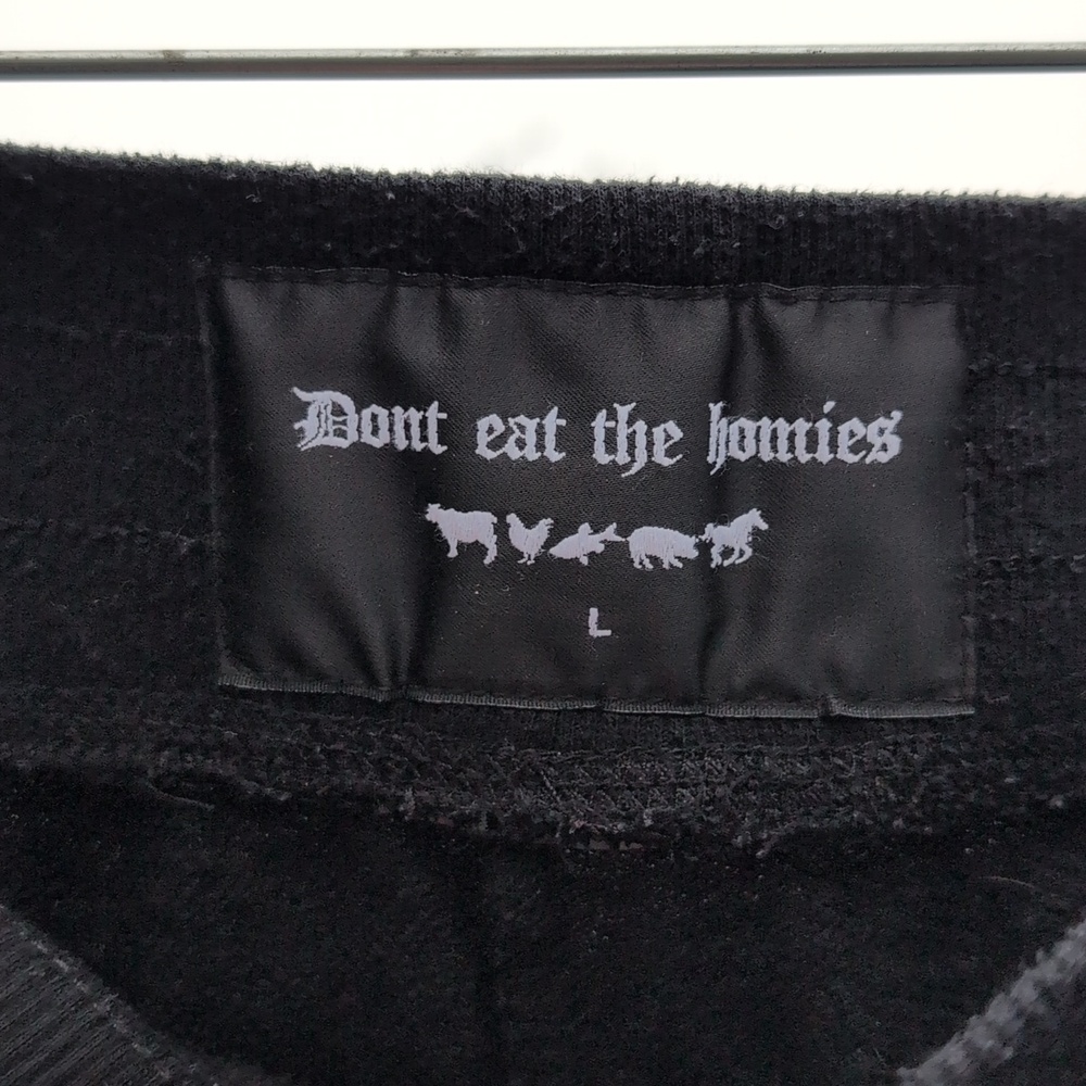 D.E.T.H don't eat the homies Shorties - Picture 4 of 5